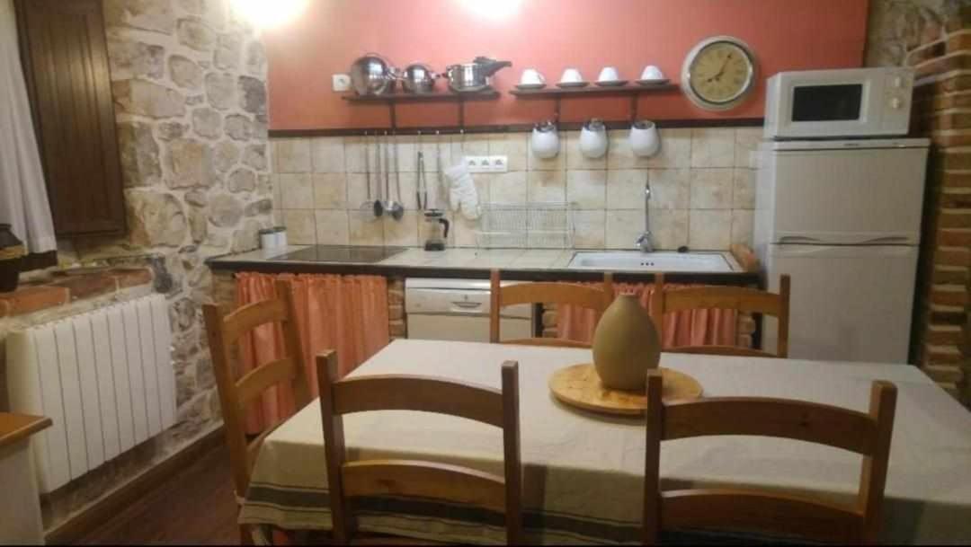 La Gesta Picos De Europa Villa Poo  Kültér fotó